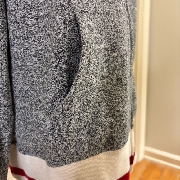 Roots Gray Hoodie XL Unisex - Picture 9 of 13